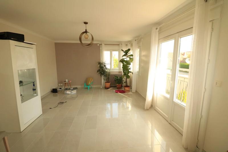 Maison - 94 m² - 4 pièces