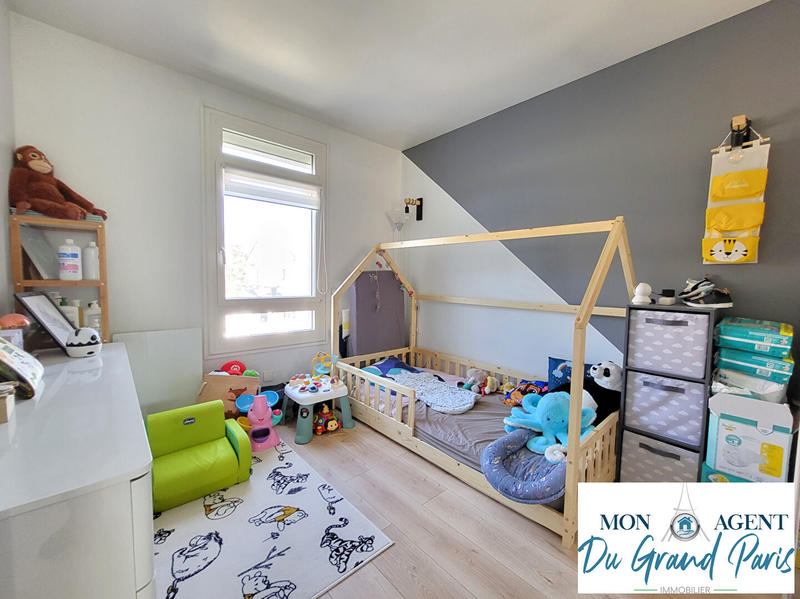 Maison - 94 m² - 5 pièces