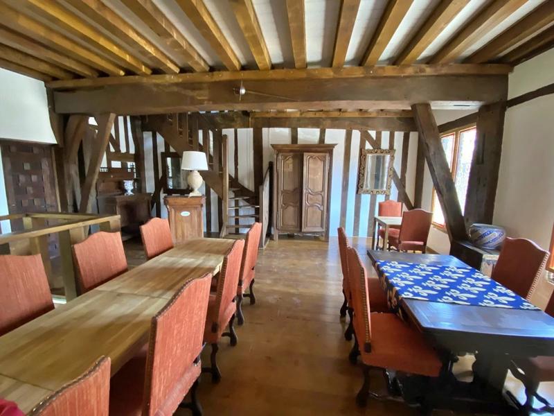 Maison - 180 m² - 10 pièces