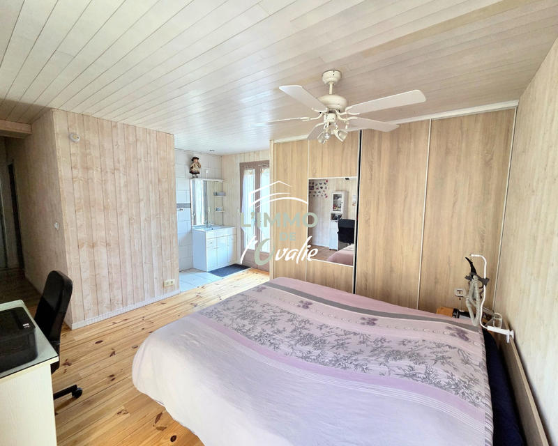 Maison - 192 m² - 7 pièces