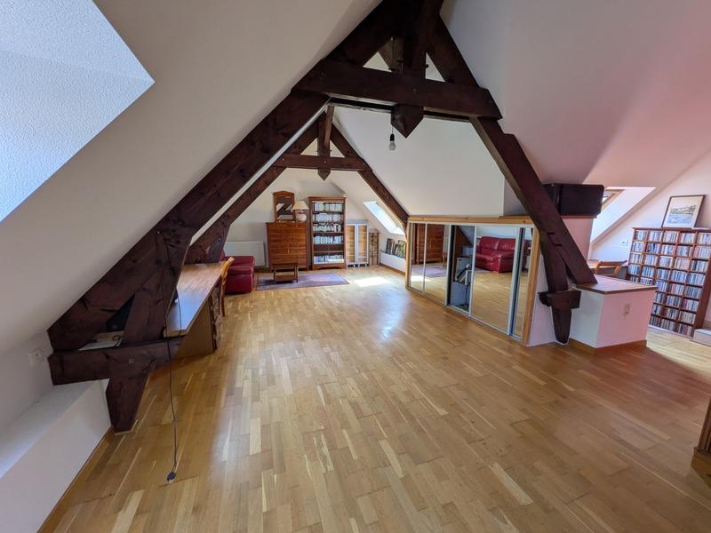 Propriété - 230 m² - 10 pièces