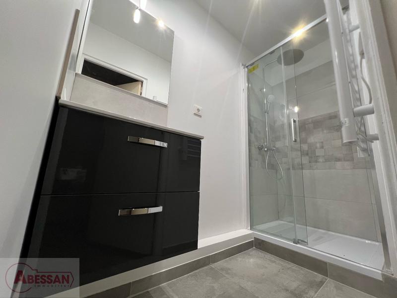 Appartement - 85 m² - 3 pièces