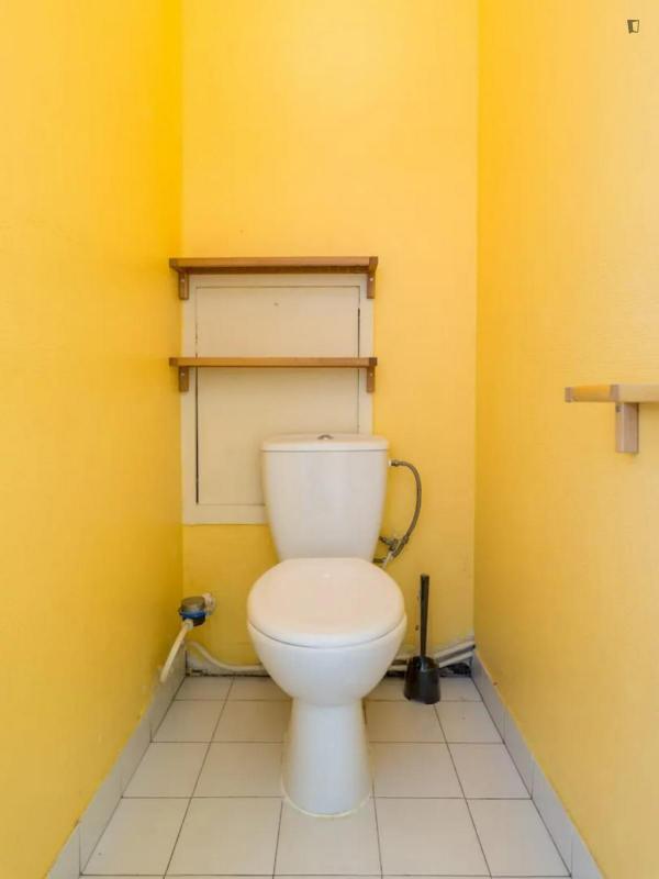 Chambre - 11 m² - 5 pièces