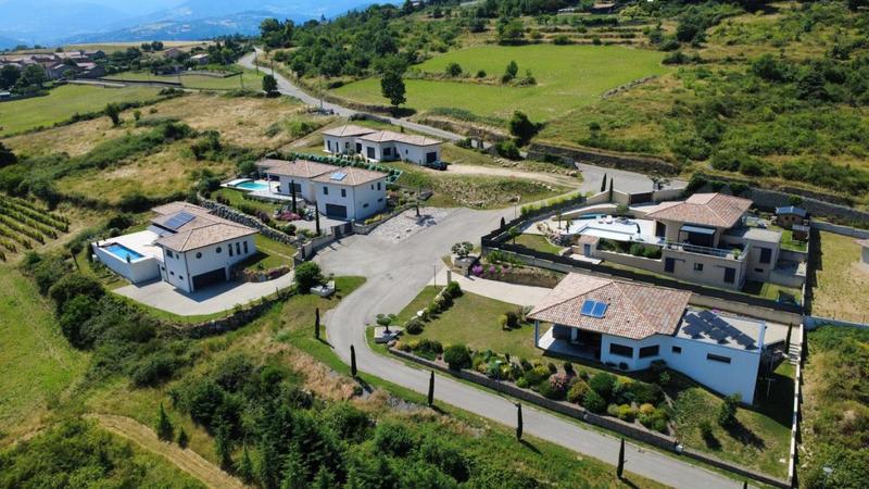 Maison - 146 m² - 5 pièces