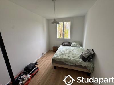 Chambre - 12 m² - 1 pièce