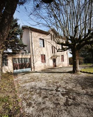 Maison - 210 m² - 10 pièces