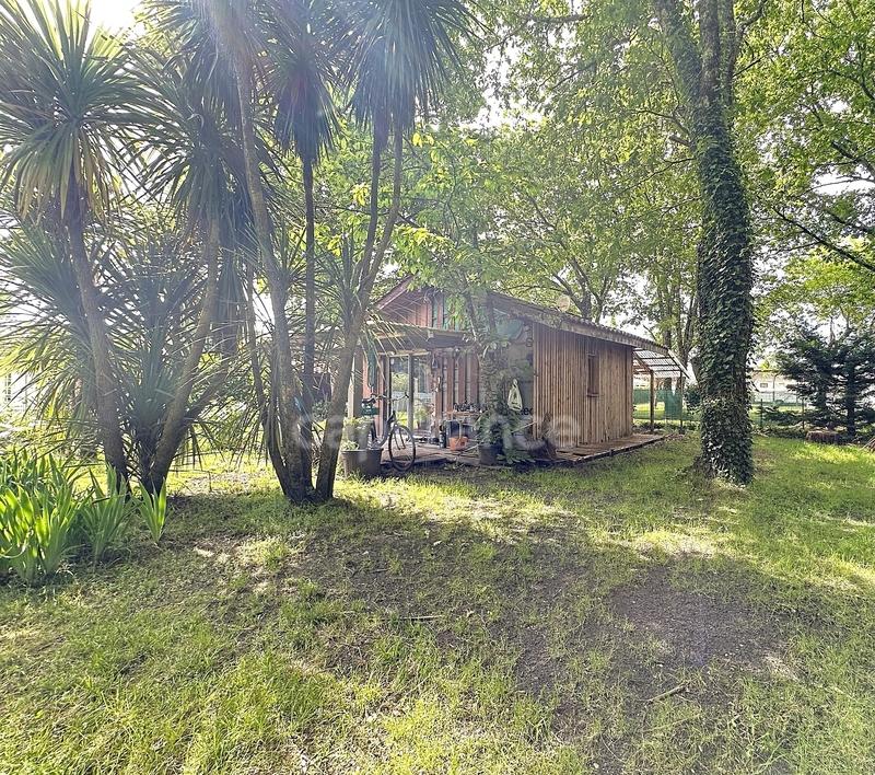 Maison - 180 m² - 5 pièces