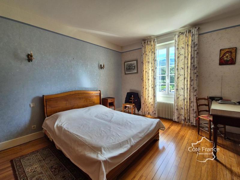 Maison de maîtres - 208 m² - 7 pièces