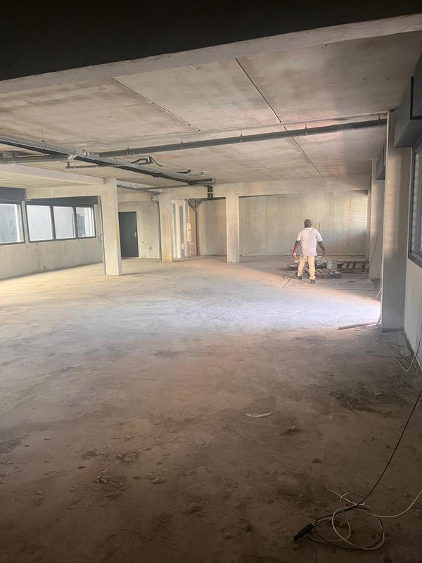 Local commercial - 192 m²