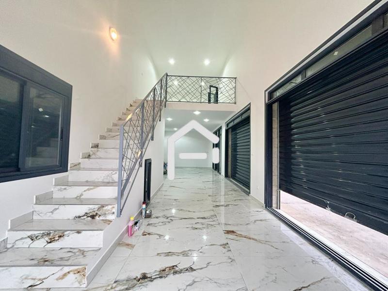 Local commercial - 58 m² - 2 pièces