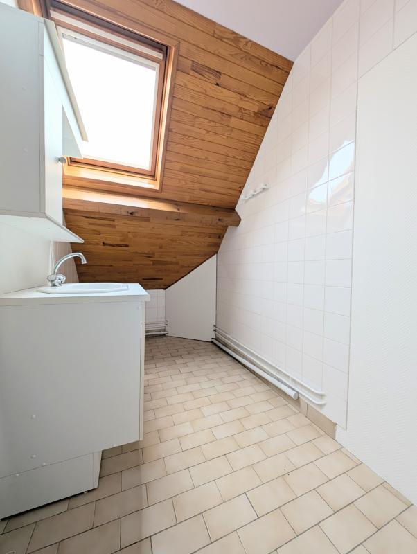 Maison - 208 m² - 8 pièces