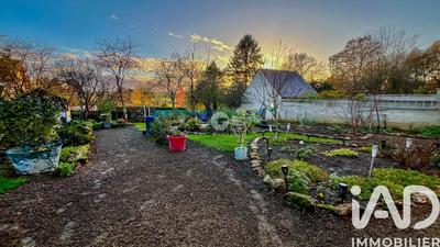 Maison - 137 m² - 7 pièces