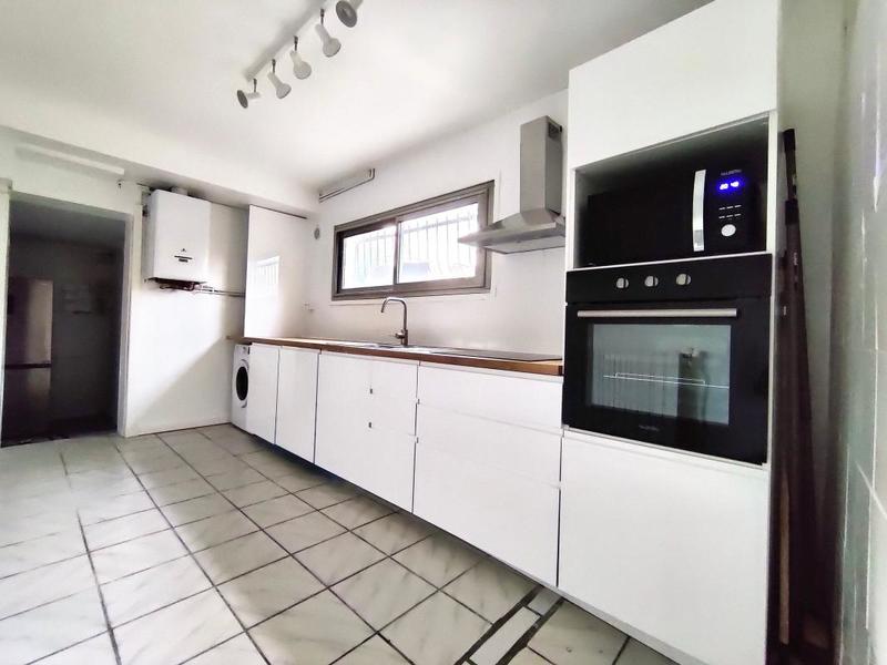 Maison - 110 m² - 6 pièces