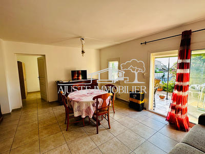 Maison - 91 m² - 5 pièces