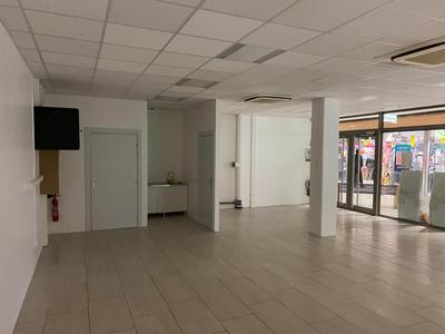 Local commercial - 77 m²