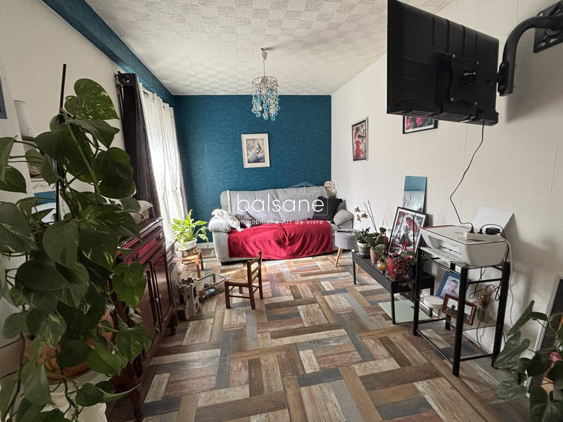 Maison - 90 m² - 5 pièces