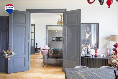 Appartement bourgeois - 149 m² - 5 pièces