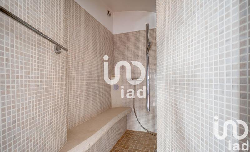 Loft - 167 m² - 4 pièces