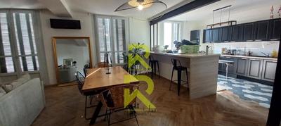 Appartement - 123 m² - 4 pièces