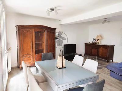 Maison - 90 m² - 3 pièces