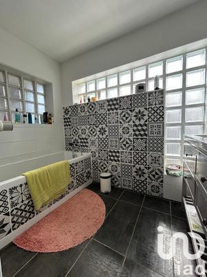 Maison - 165 m² - 6 pièces