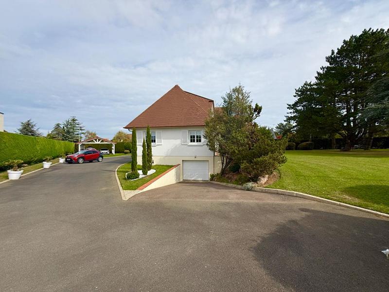 Maison - 160 m² - 7 pièces