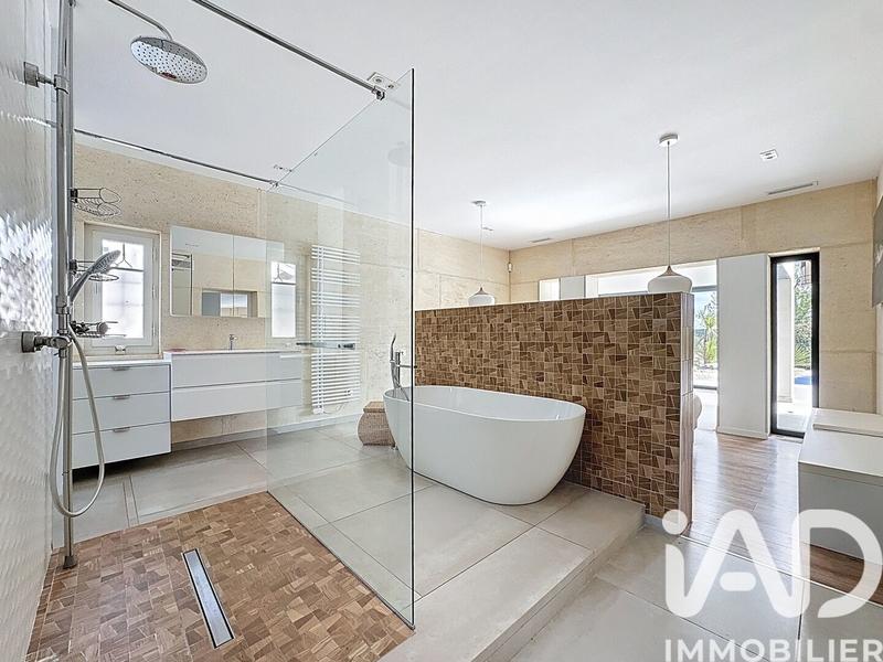 Maison de maîtres - 230 m² - 6 pièces