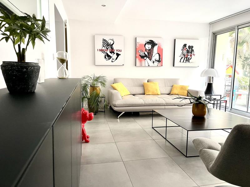 Appartement - 140 m² - 5 pièces