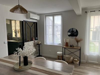 Maison - 90 m² - 5 pièces