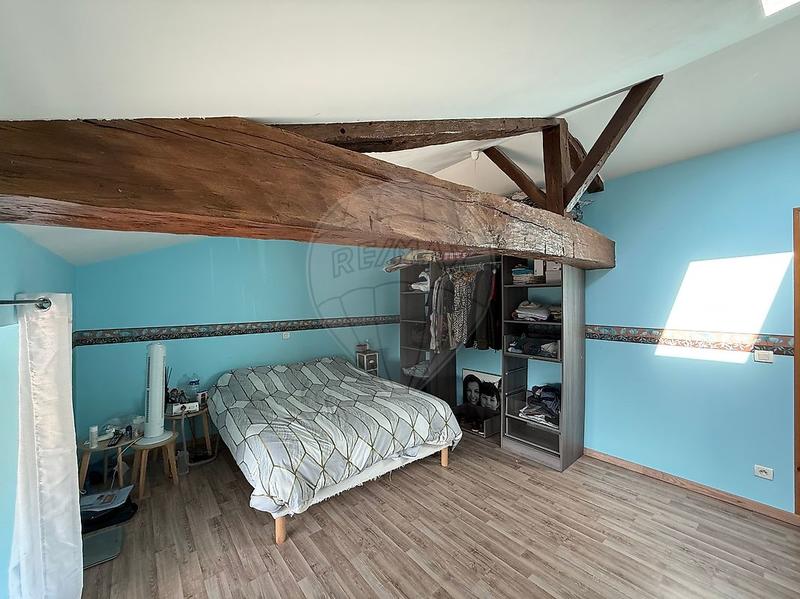 Maison - 270 m² - 7 pièces