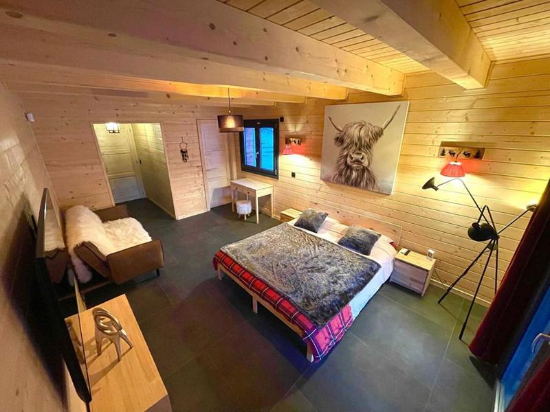 Demeure - 218 m² - 9 pièces