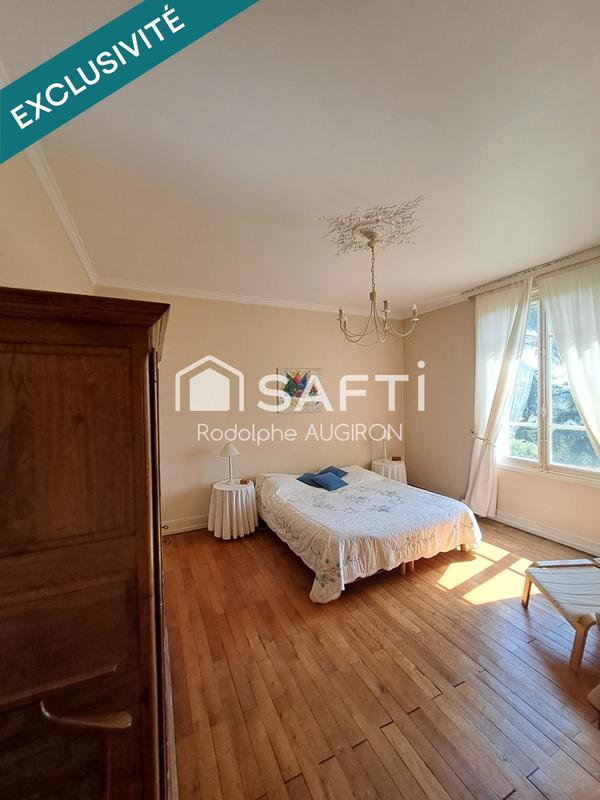 Villa - 304 m² - 10 pièces