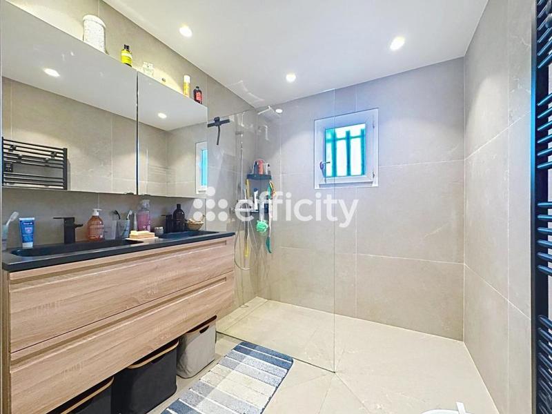 Maison - 145 m² - 5 pièces