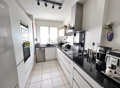 Appartement - 92 m² - 4 pièces