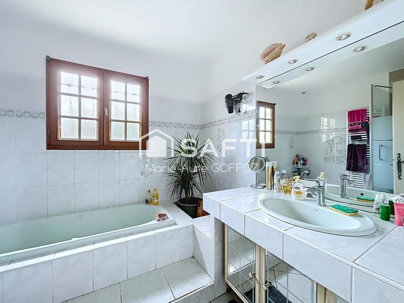 Maison - 148 m² - 6 pièces