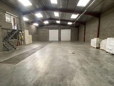 Local commercial - 330 m² - 4 pièces