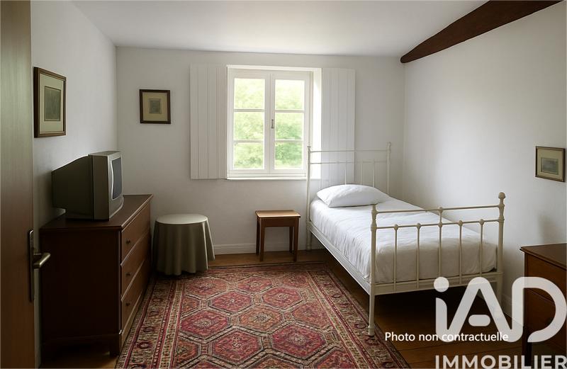 Maison - 300 m² - 11 pièces