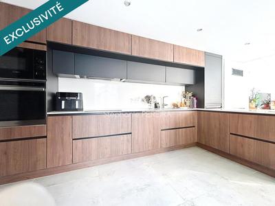 Maison - 157 m² - 7 pièces