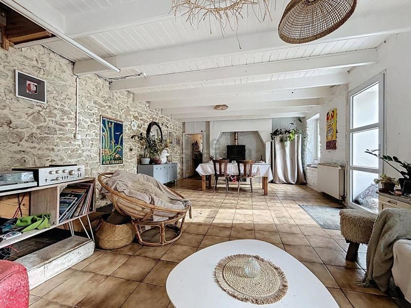 Maison - 110 m² - 5 pièces