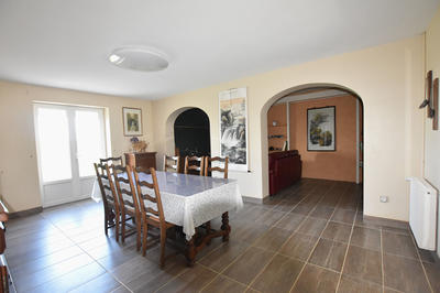 Corps de ferme - 210 m² - 7 pièces