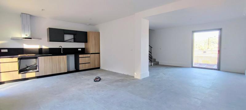 Appartement - 100 m² - 4 pièces