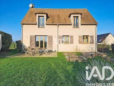 Maison - 140 m² - 6 pièces