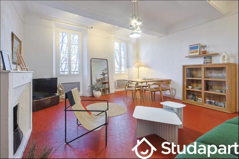 Chambre - 12 m² - 1 pièce