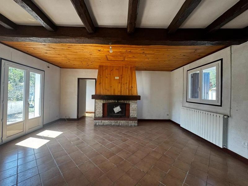 Maison traditionnelle - 207 m² - 8 pièces