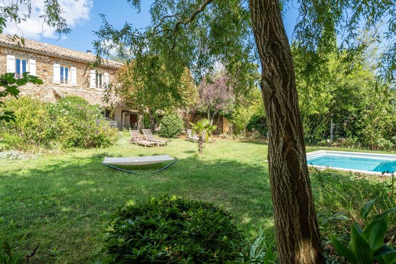 Mas - 228 m² - 8 pièces