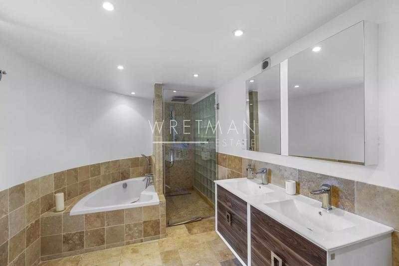 Villa - 139 m² - 6 pièces