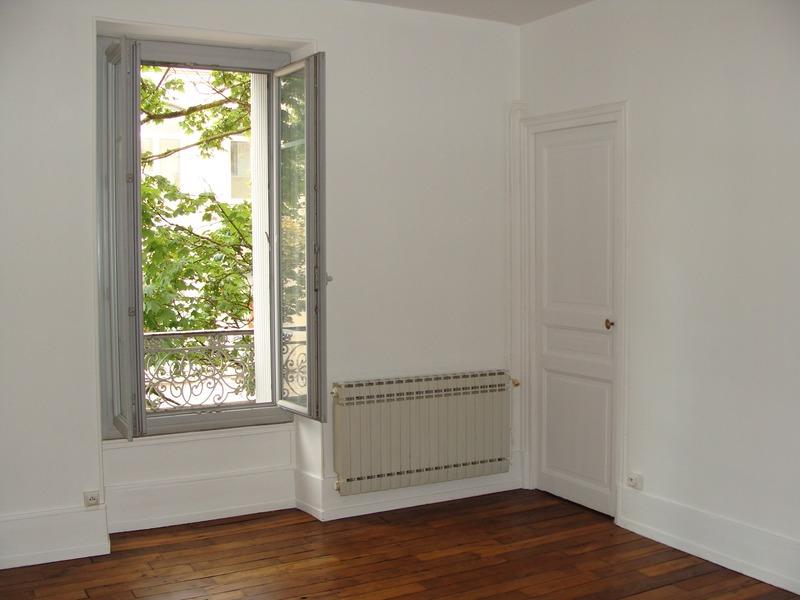 Appartement ancien - 59 m² - 3 pièces