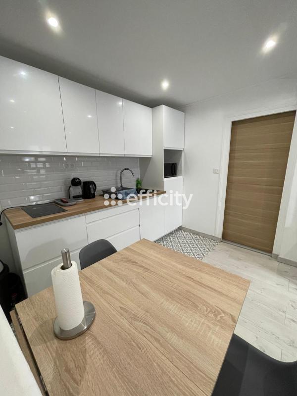 Appartement - 104 m² - 5 pièces