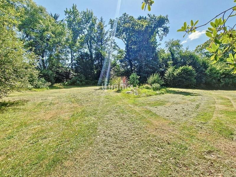 Propriété - 234 m² - 8 pièces