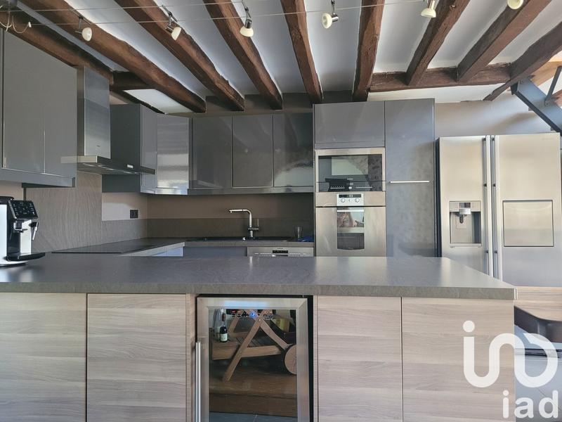 Maison - 280 m² - 10 pièces